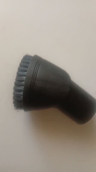 Accesorios aspiradora Ufesa: cepillo y boquilla