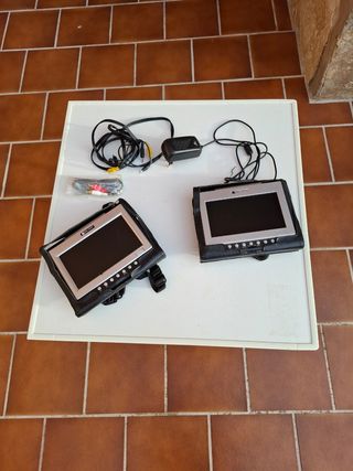 Dos pantallas BELSON y reproductor DVD para coche