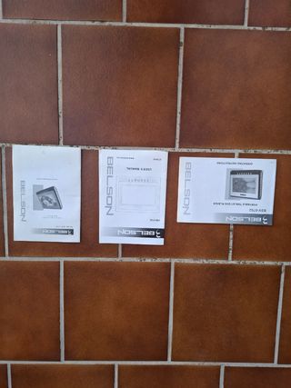 Dos pantallas BELSON y reproductor DVD para coche