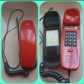 Teléfonos vintage rojos y negros