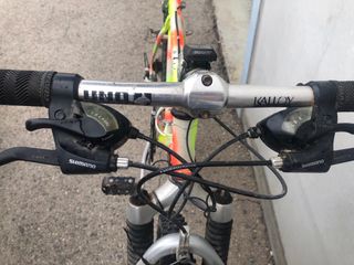 Bicicleta montaña clásica.
MTB d’adria 26” 