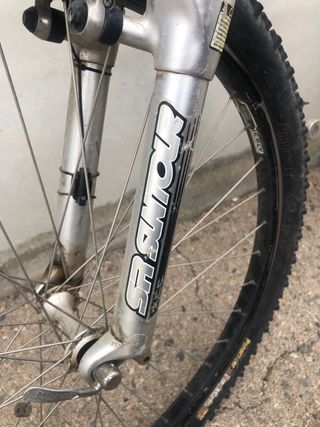 Bicicleta montaña clásica.
MTB d’adria 26” 