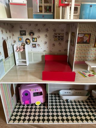 Casita de muñecas madera vintage