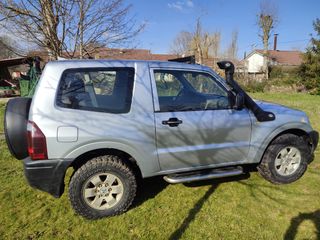 Mitsubishi Montero 