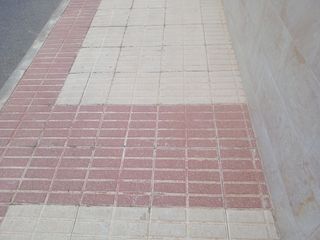 Lozas acerado 40x40 blancas-rojas