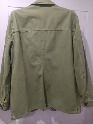Chaqueta militar verde oliva