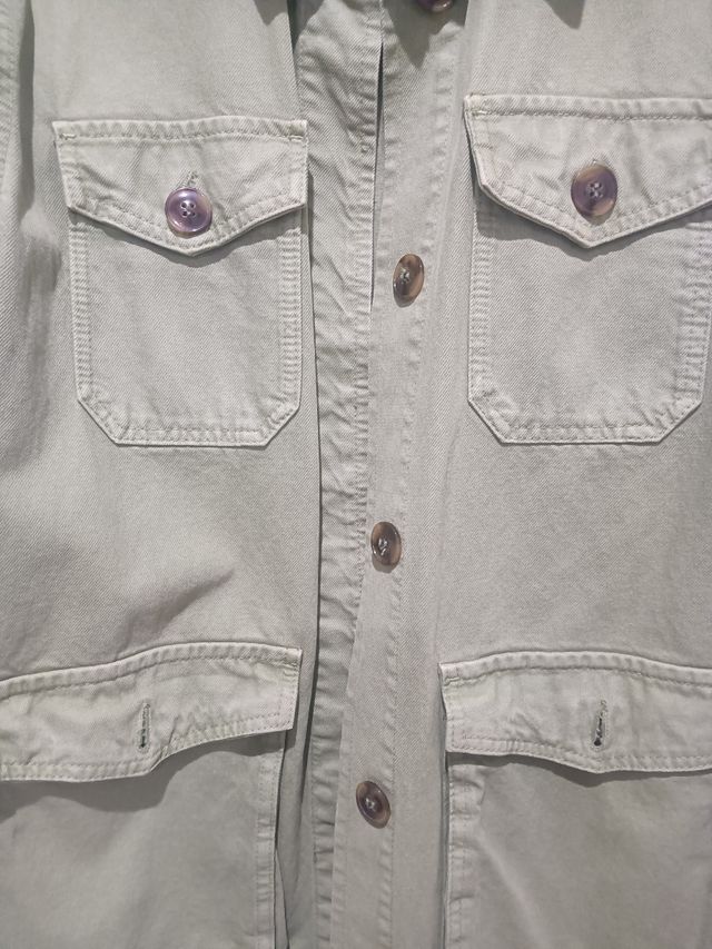 Chaqueta militar verde oliva