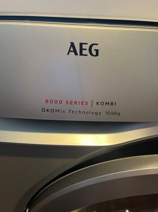 Lavadora secadora AEG 