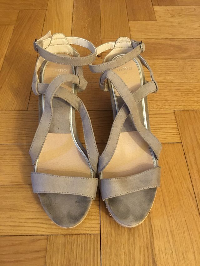 Sandalias cuña beige-gris nº40