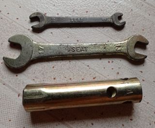 Caja herramientas SEAT 600/850/124