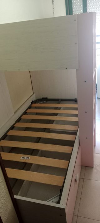 Cama litera infantil rosa y blanca