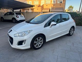 Peugeot 308 2012