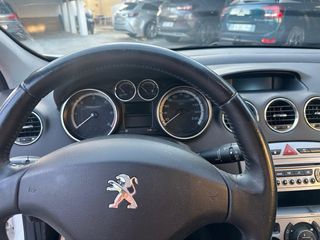 Peugeot 308 2012
