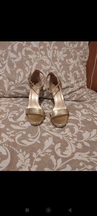 Sandalias doradas tacón - talla 37