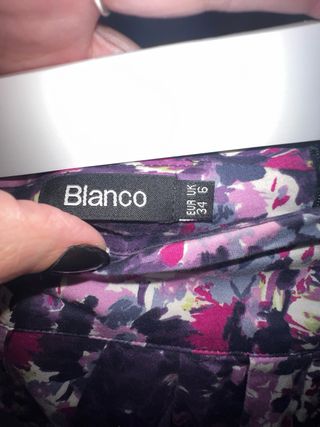 Minifalda estampada morada