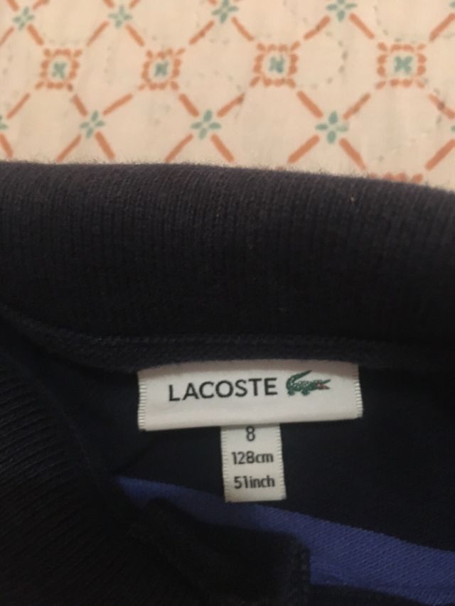 Polo Lacoste niño rayas multicolor + juguetes.