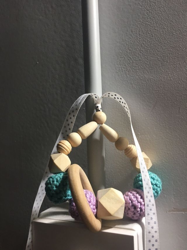 Polo Lacoste niño rayas multicolor + juguetes.