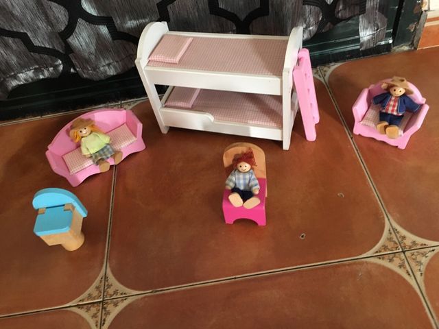 Polo Lacoste niño rayas multicolor + juguetes.