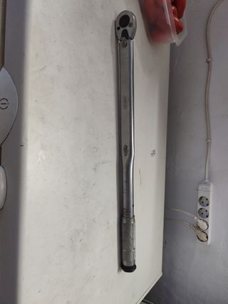 Llave dinamometrica 1/2"