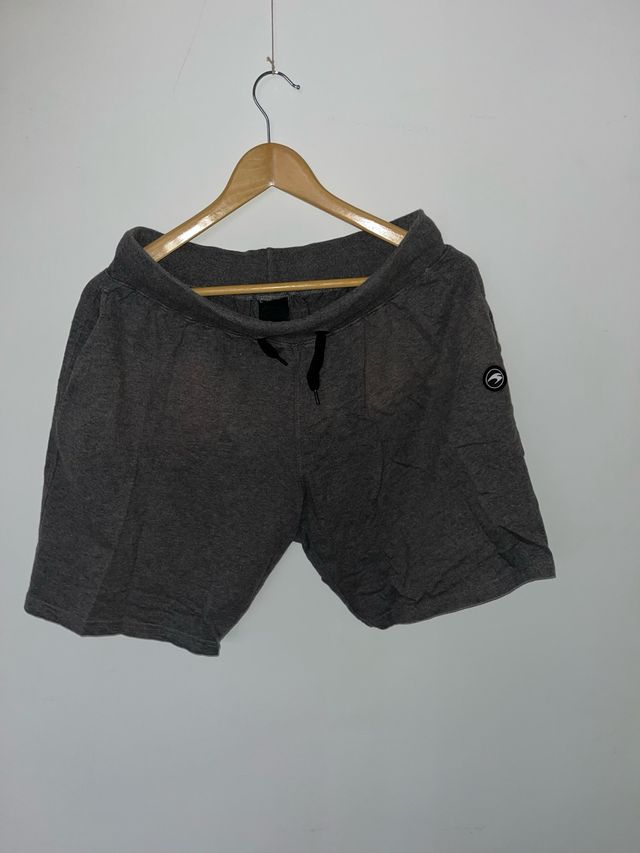 Shorts grises - Pantalones cortos