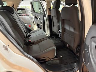 Land Rover Discovery Sport 2021