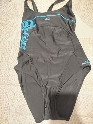 Bañadores y bikinis (S-M) - Decathlon, H&M, Roxy