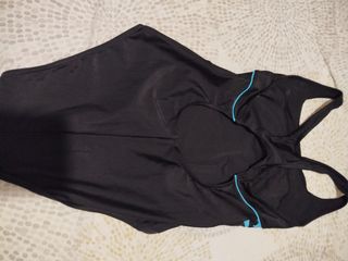 Bañadores y bikinis (S-M) - Decathlon, H&M, Roxy