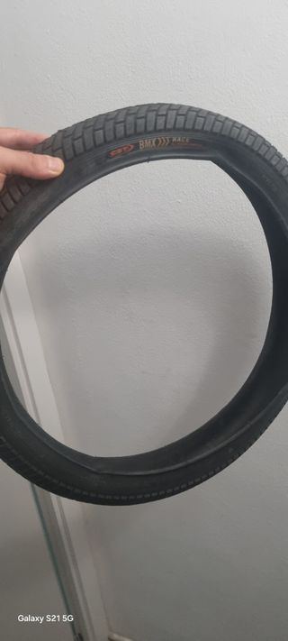 2 × 15euros Cubierta BMX 20" CST Race 