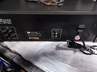 SANSUI T-60 AM/FM Stereo Tuner