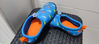 Escarpines playa, piscina y río