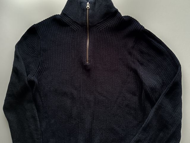 Suéter punto azul marino c/cremallera