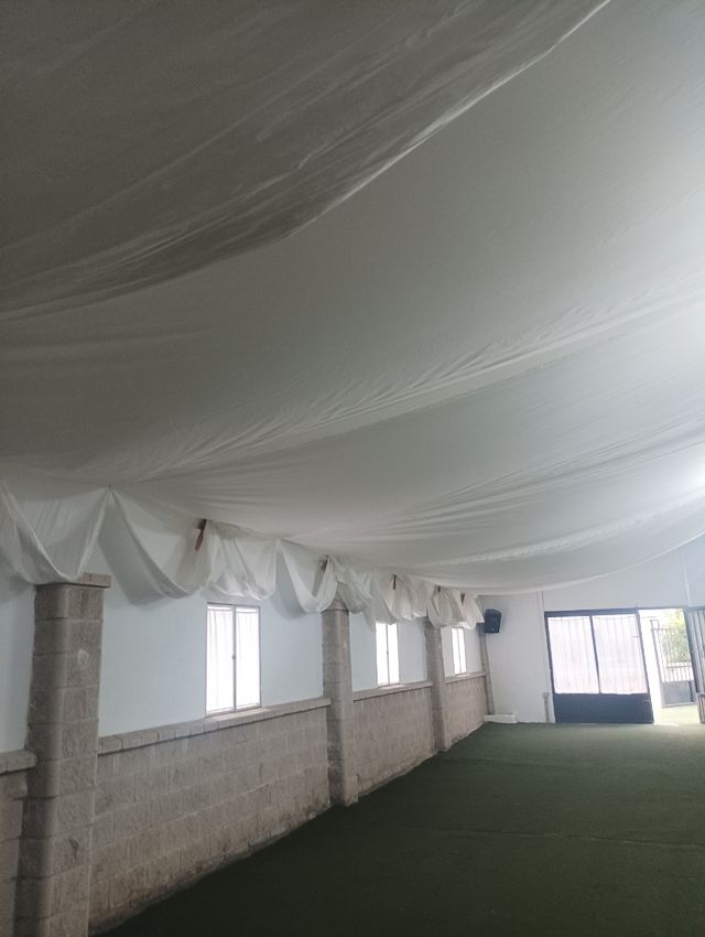 T
Telas blancas 3x15m - Decoración eventos.