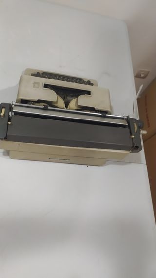 Máquina escribir Olivetti