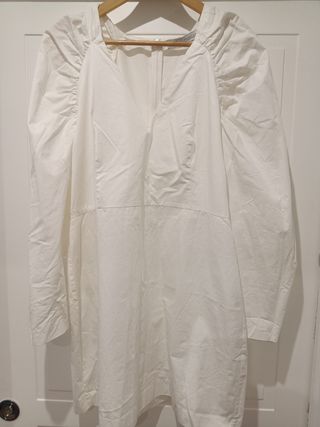 Vestido blanco manga abullonada