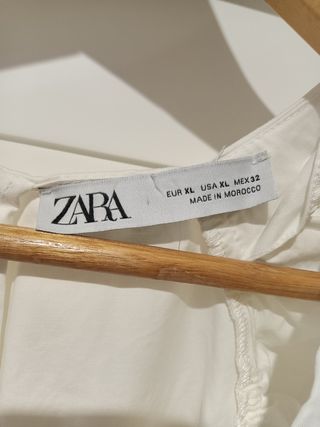 Vestido blanco manga abullonada