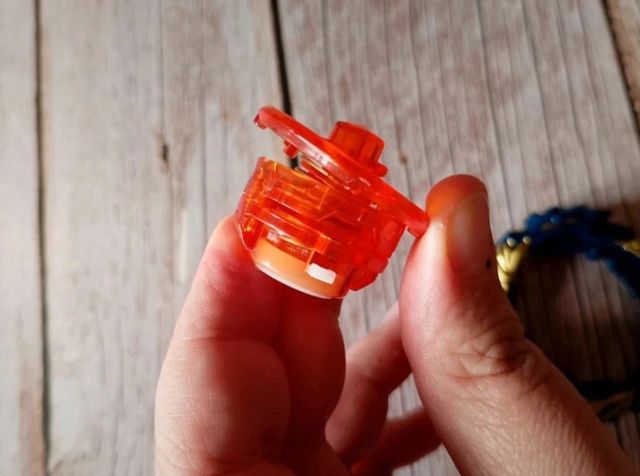 Trottola peonza bambini beyblade vanish fafnir