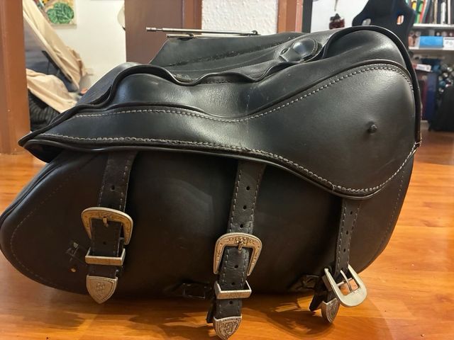 Alforjas Cuero Moto