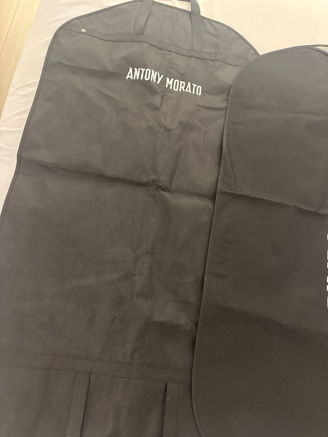 2 Fundas Ropa - Bimba y Lola, Antony Morato