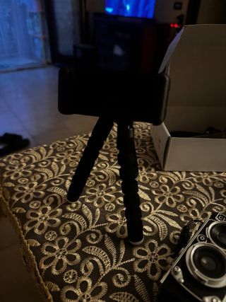 Mini treppiede per cellulare con obbiettivo