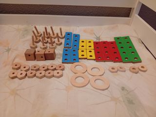 Juguete de tuercas y tornillos