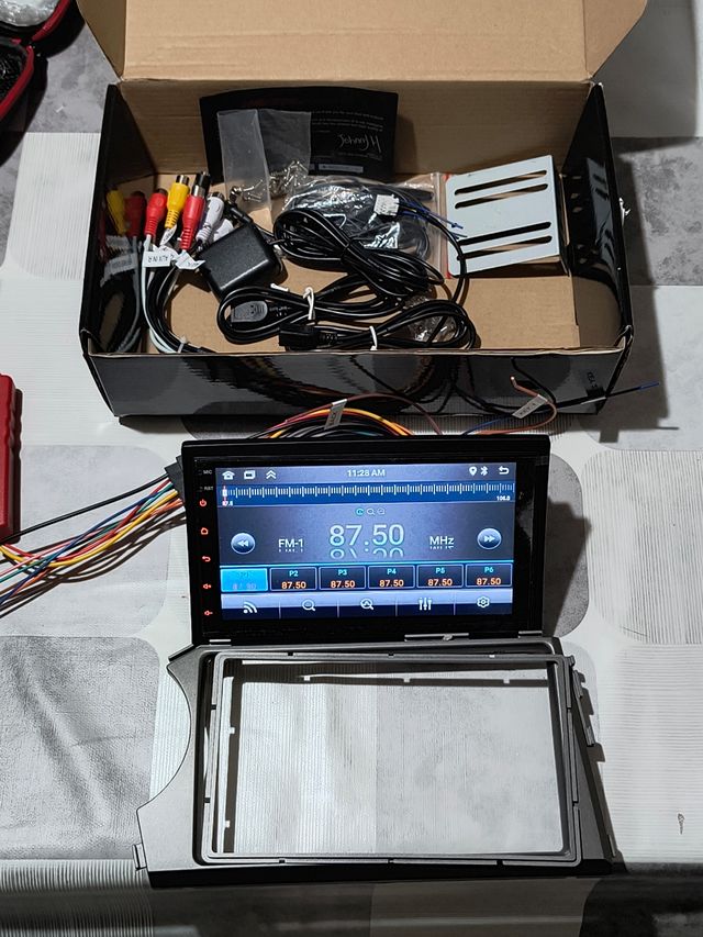 Pantalla Coche 7" con Sistema Android 13 y Carplay