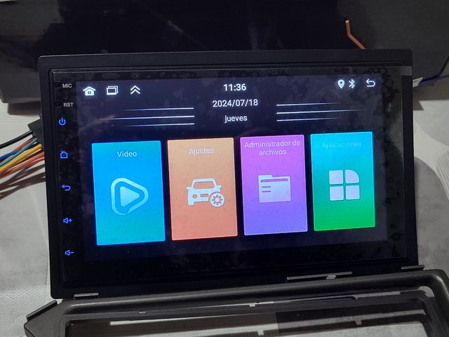 Pantalla Coche 7" con Sistema Android 13 y Carplay