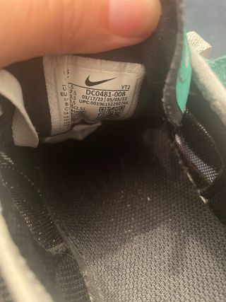 Nike Waffle One - 37.5