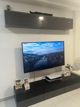 Mueble TV + botellero negro
