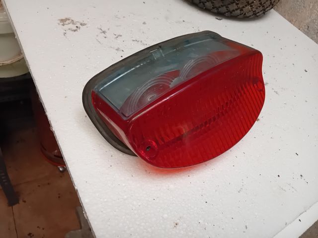 Piloto trasero Suzuki GS 500