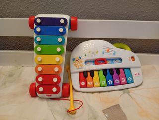 Xilófono y piano musical infantil