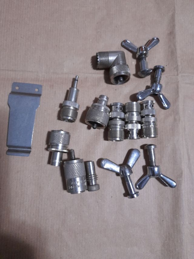 Connettori VHF  con staffa per cintola