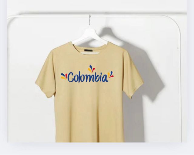 Camisetas con la nacionalidad que desees