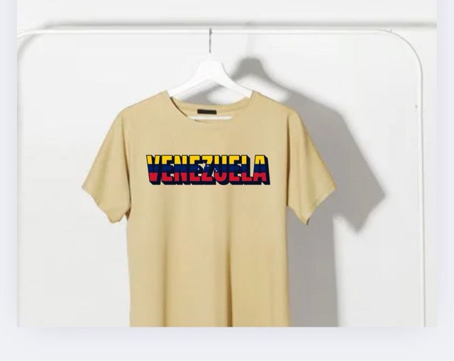 Camisetas con la nacionalidad que desees