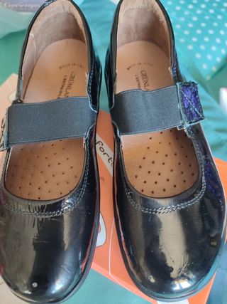 Scarpe Grunland nere con cinturino passante